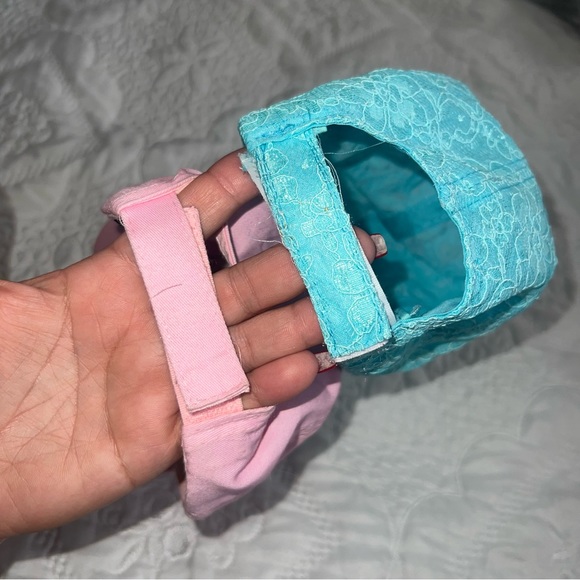 ♥️🌺♥️  2 Used caps 🧢 - Picture 4 of 5